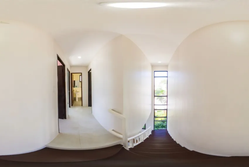 Meana - 2nd Flr Hallway